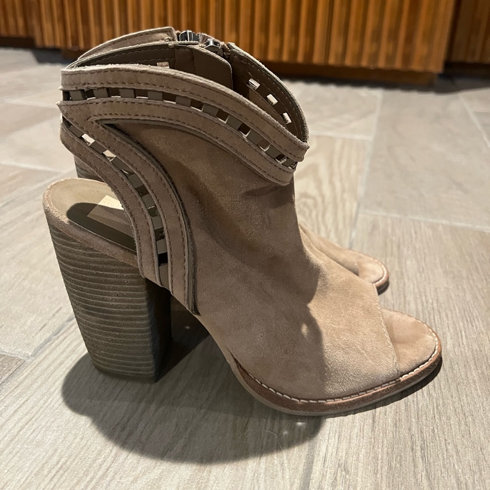Dolce vita size 10 booties